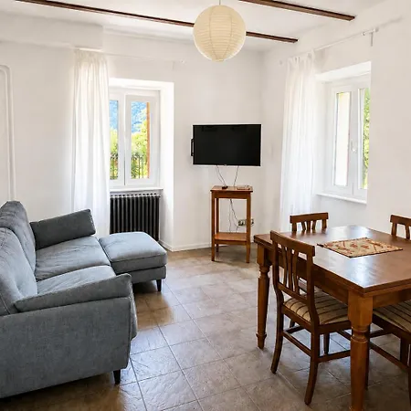 Апартаменты Piccolo Borgo Castelveccana